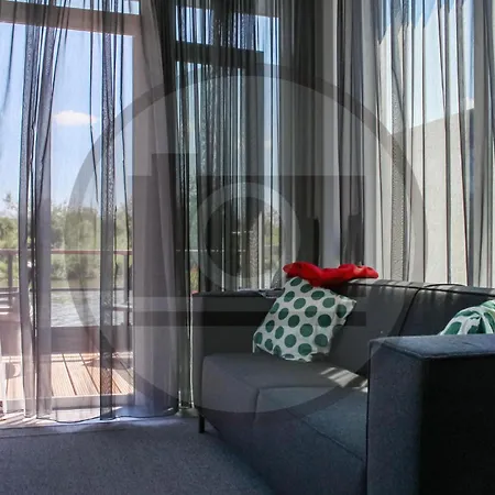 Gorgeous Ship In Ohe & Laak With Wifi 5* Ophoven