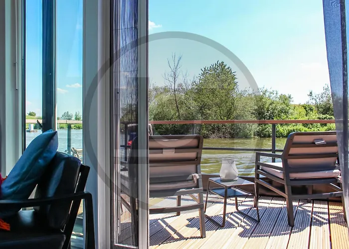 Gorgeous Ship In Ohe & Laak With Wifi Ophoven