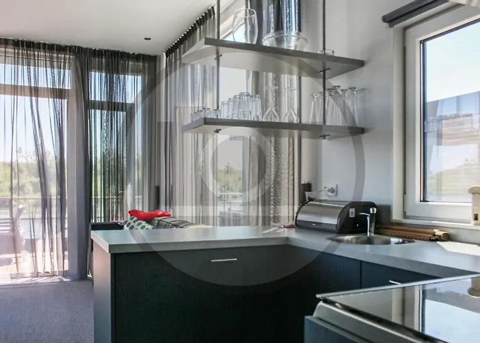 Gorgeous Ship In Ohe & Laak With Wifi