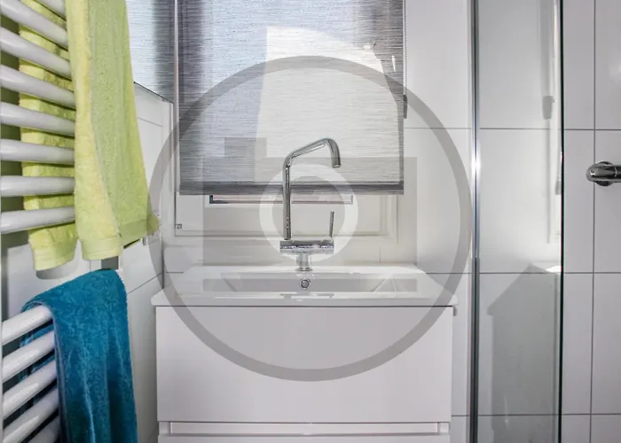 Botel Gorgeous Ship In Ohe & Laak With Wifi 5*