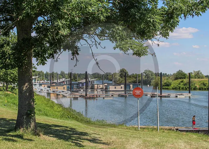 Gorgeous Ship In Ohe & Laak With Wifi